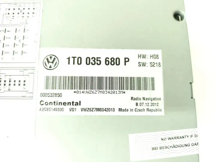 Volkswagen Tiguan (2011 - 2016) 1T0035680P Магнитола / мультимедийная система — фото 4