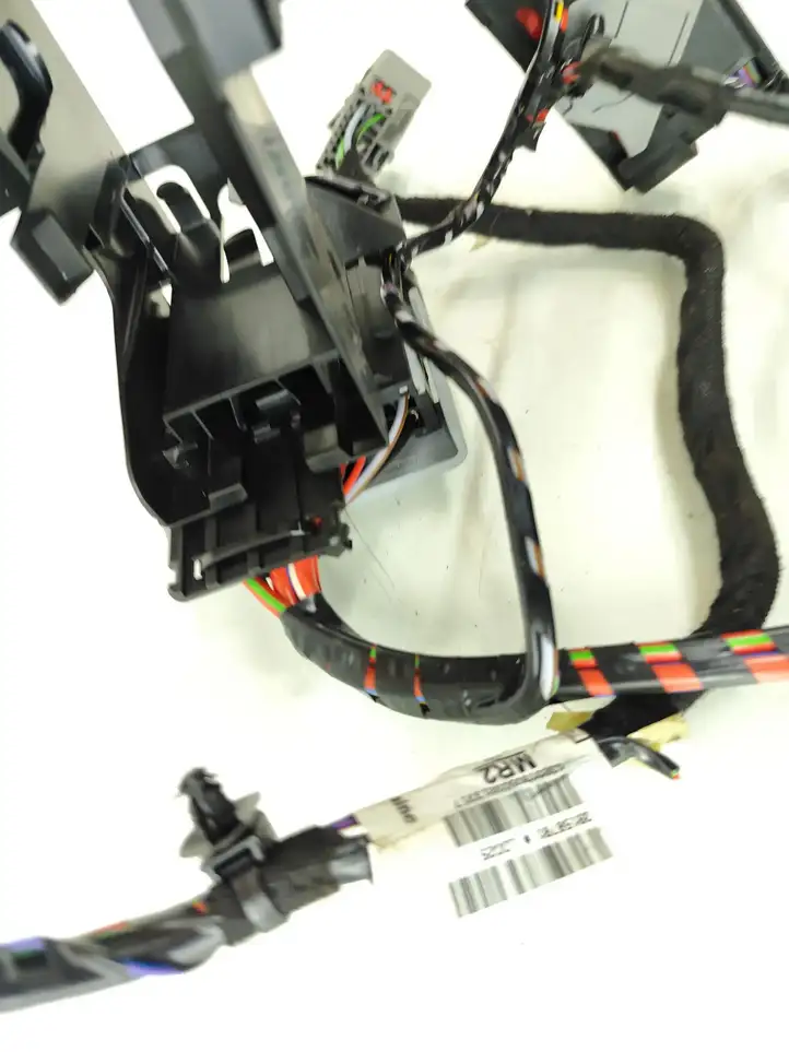 Opel Astra K (2015 - 2020) 39158781 Клеммный узел плюсовых проводов — фото 5