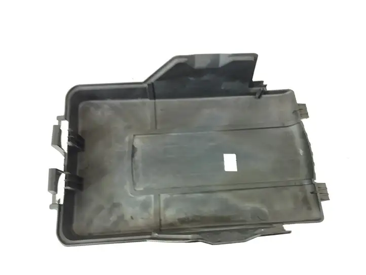 Volkswagen Tiguan (2011 - 2016) 3C0915443A Крышка ящика аккумулятора — фото 3