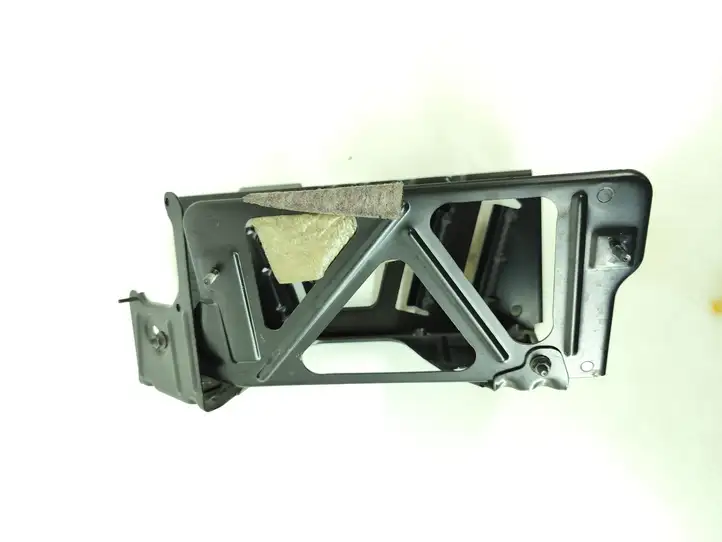 BMW 5 F10 F11 (2009 - 2016) 9186477 Кронштейн усилителя звука — фото 13