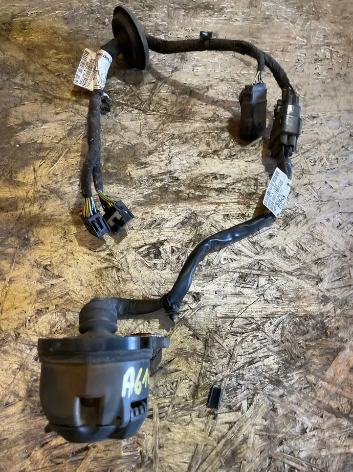 Opel Astra K (2015 - 2020) 39014842 Реле крюка для прицепа — фото 1