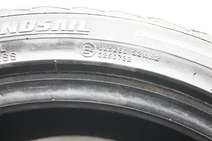 BMW 3 F30 F35 F31 (2012 - 2018) 22545R18 Летняя шина R12 — фото 6