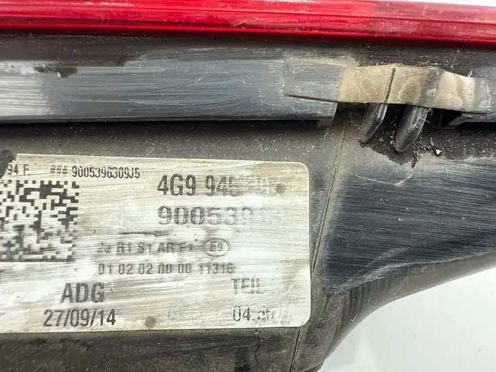 Audi A6 C7 (2014 - 2018) 4G9945094F Задний фонарь в крышке багажника — фото 3