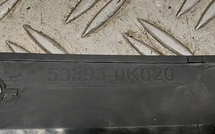 Toyota Hilux (AN120, AN130) (2015 - 2017) 533930K020 Накладка капота — фото 4