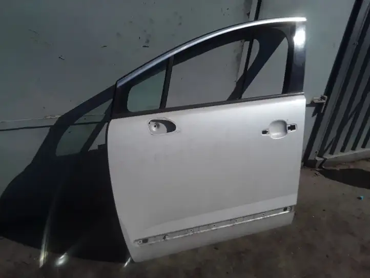 Peugeot 3008 I (2008 - 2015) Дверь — фото 2