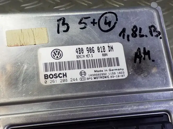 Volkswagen PASSAT B5.5 (2001 - 2005) 4B0906018DN Блок управления двигателем (ECU) — фото 3