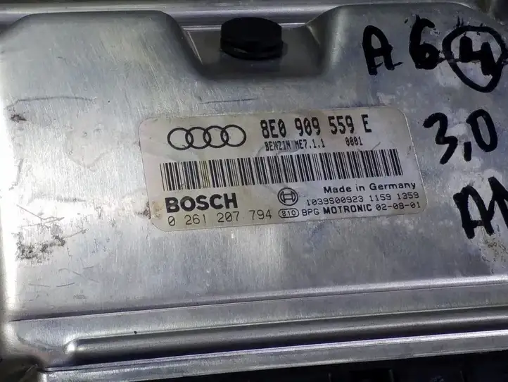 Audi A6 S6 C5 4B (2001 - 2004) 8E0909559E Блок управления двигателем (ECU) — фото 3