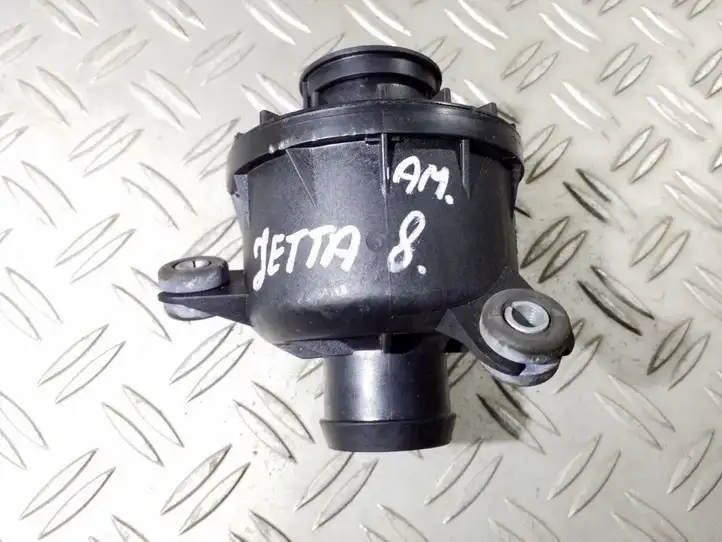 Volkswagen Jetta V (2005 - 2010) 1K0145700A Резонатор впуска — фото 1