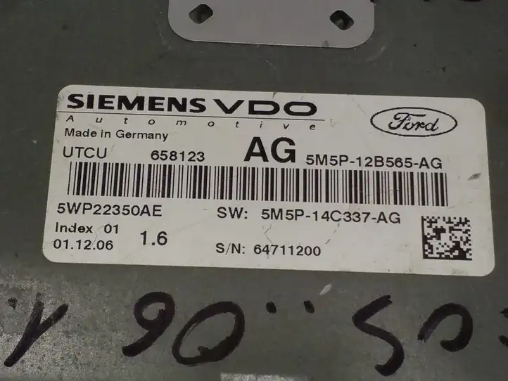 Ford Focus (2008 - 2011) 5M5P12B565AG Блок управления двигателем (ECU) — фото 2