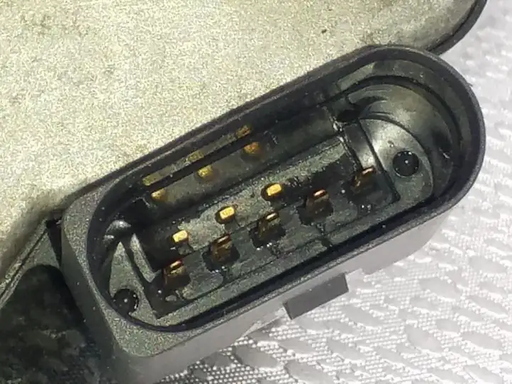 Volkswagen PASSAT B6 (2005 - 2010) 06F133482B Электрозадвижка двигателя — фото 4