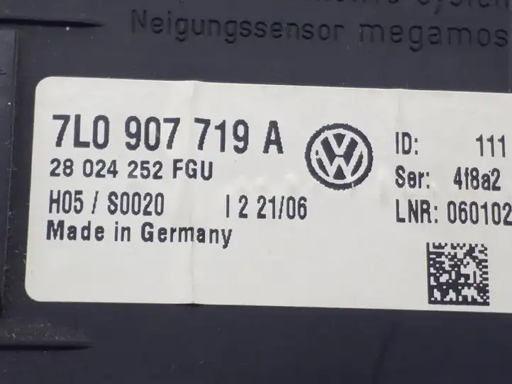 Volkswagen Touareg I (2002 - 2010) 7L0907719A Прочие блоки управления — фото 2