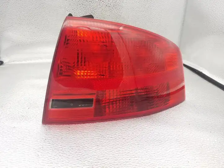 Audi A4 S4 B7 8E 8H (2004 - 2009) 8E5945096A Задний фонарь в кузове — фото 1