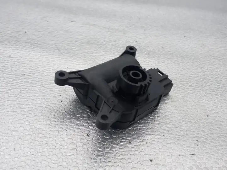 Audi A3/S3 8P (2003 - 2005) 0132801339 Двигатель задвижки потока воздуха — фото 4