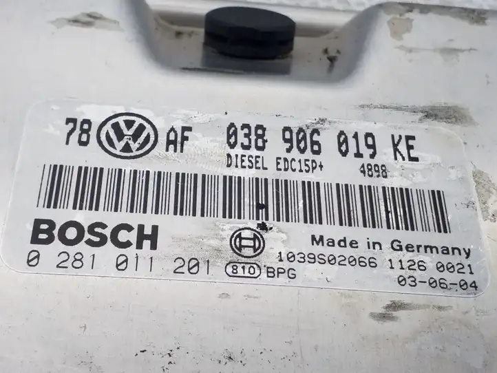Volkswagen PASSAT B5.5 (2001 - 2005) 038906019KE Блок управления двигателем (ECU) — фото 2