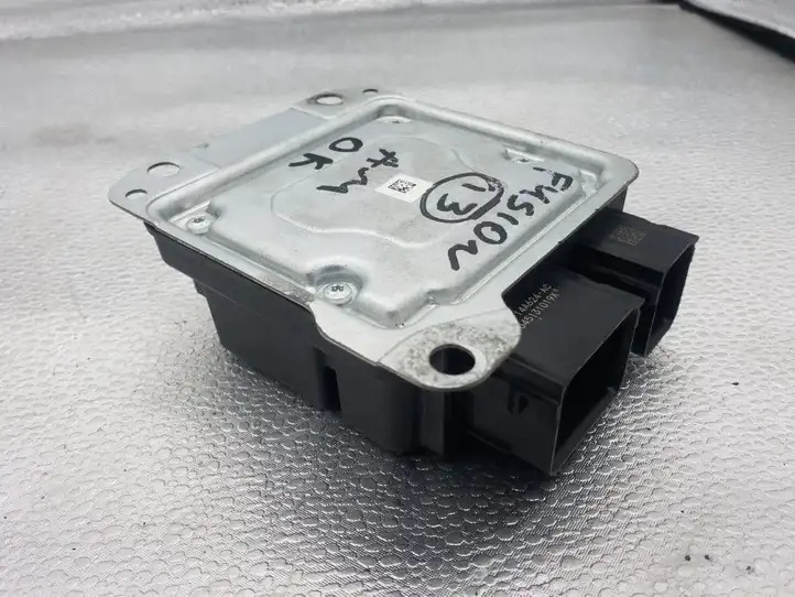 Ford Fusion II (2013 - ) DS7T14B321BB Блок управления SRS — фото 4