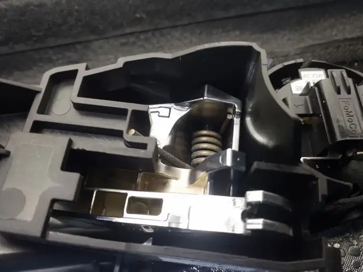 Ford Fiesta (2013 - 2017) AE83A22601A Внутренняя ручка двери — фото 4