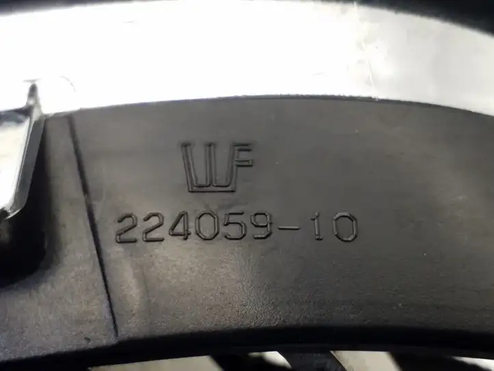 BMW 3 E92 E93 (2005 - 2014) 22405910 Передняя решетка — фото 3