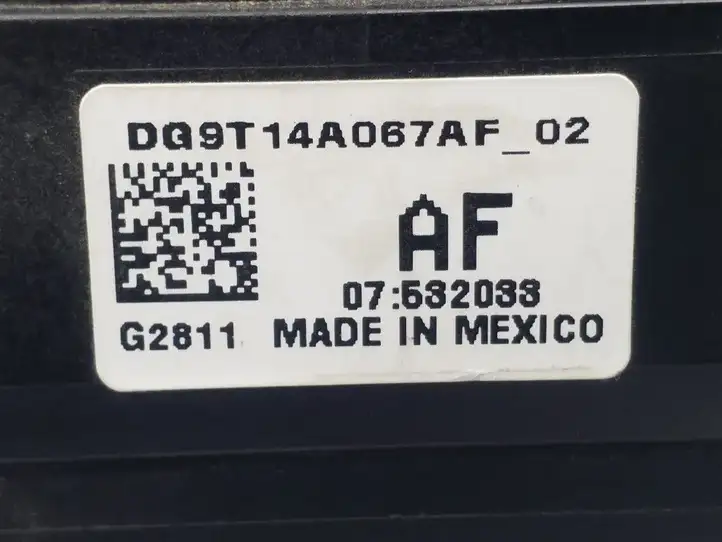 Ford Fusion II (2013 - ) DG9T14A067AF Блок управления электропитанием — фото 4