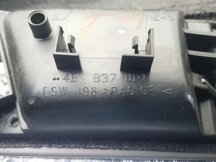 Audi A6 S6 C5 4B (1997 - 2001) 4B837019 Внутренняя ручка двери — фото 2