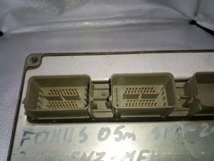 Ford Focus (2005 - 2008) 5M5112A650SD Блок управления двигателем (ECU) — фото 4