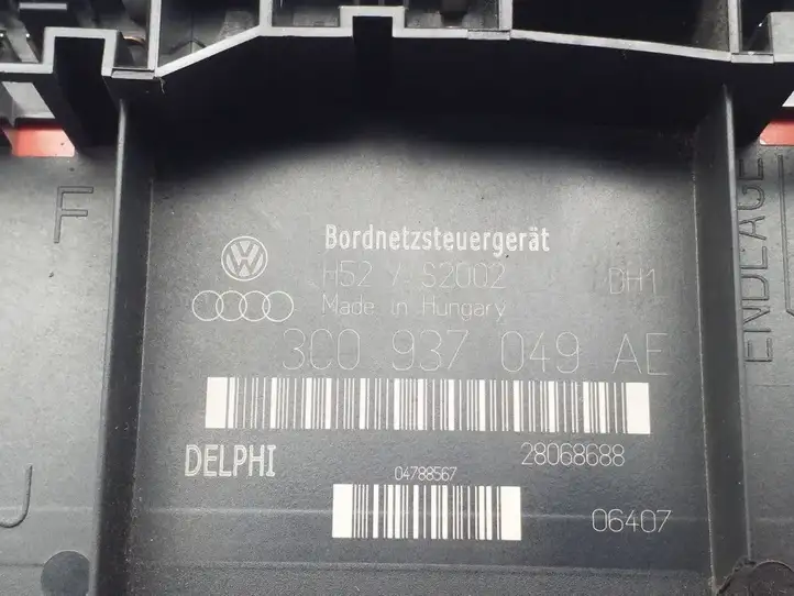 Volkswagen PASSAT B6 (2005 - 2010) 3C0937049AE Блок управления электропитанием — фото 5