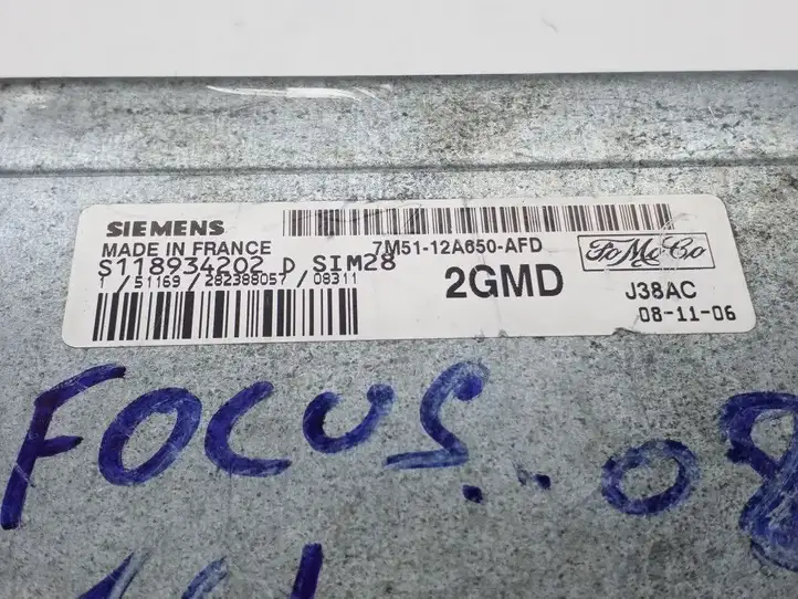 Ford Focus (2008 - 2011) 7M5112A650AFD Блок управления двигателем (ECU) — фото 4