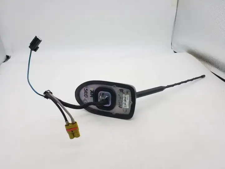 Ford Fusion II (2013 - ) DS7T19G461BD GPS антенна — фото 2