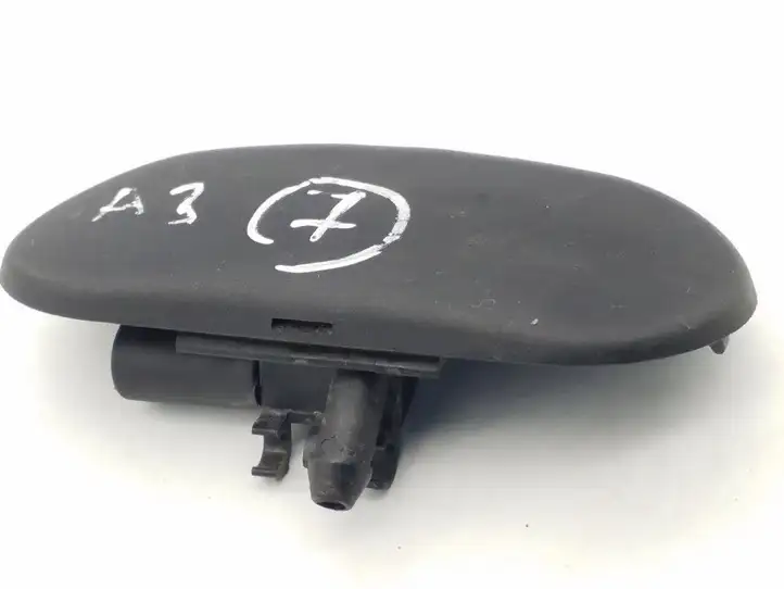 Audi A3/S3 8P (2004 - 2008) 8P0955988C Форсунка омывателя лобового стекла — фото 1