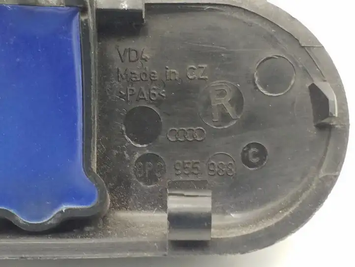 Audi A3/S3 8P (2004 - 2008) 8P0955988C Форсунка омывателя лобового стекла — фото 3
