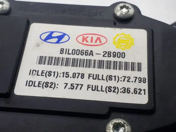 Hyundai Santa Fe (2005 - 2009) BIL0066A2B900 Педаль акселератора — фото 3