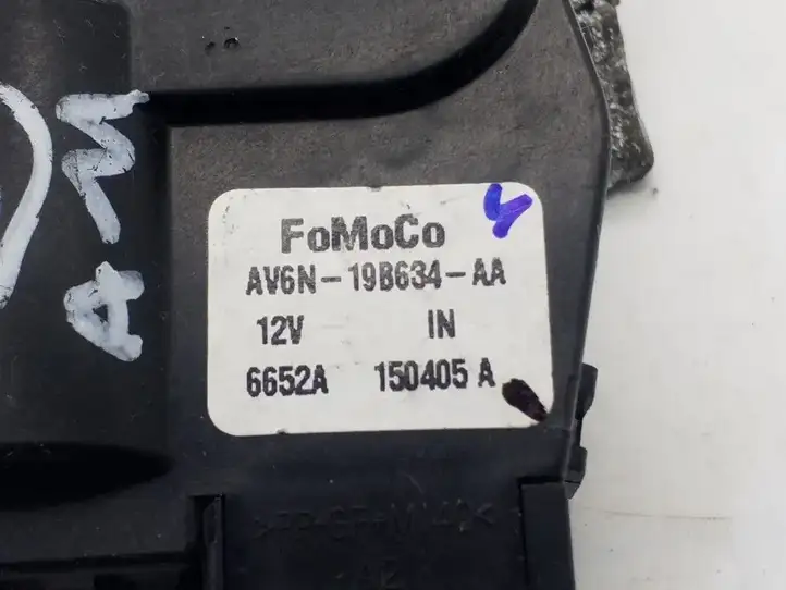 Ford Focus (2011 - 2015) AV6N19B634AA Двигатель задвижки потока воздуха — фото 3