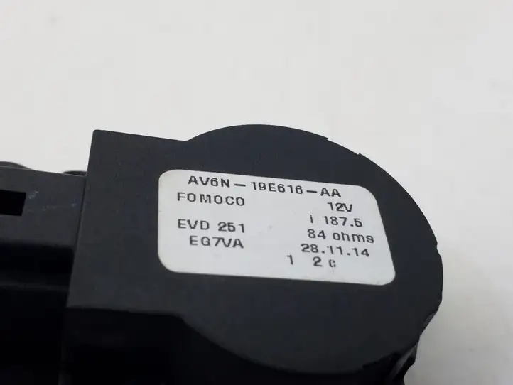 Ford Focus (2011 - 2015) AV6N19E616AA Двигатель задвижки потока воздуха — фото 3
