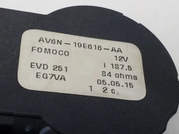 Ford Focus (2011 - 2015) AV6N19E616AA Двигатель задвижки потока воздуха — фото 3