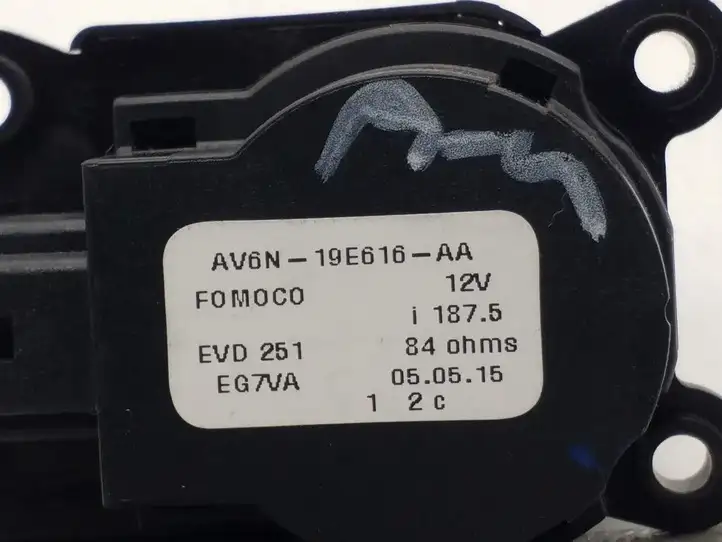 Ford Focus (2011 - 2015) AV6N19E616AA Двигатель задвижки потока воздуха — фото 2