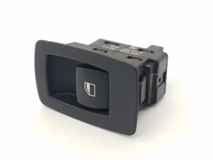 BMW 5 E60 E61 (2004 - 2010) 15939948 Кнопка стеклоподъемников — фото 1