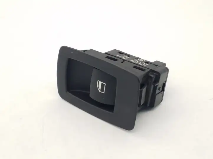 BMW 5 E60 E61 (2004 - 2010) 15939948 Кнопка стеклоподъемников — фото 1