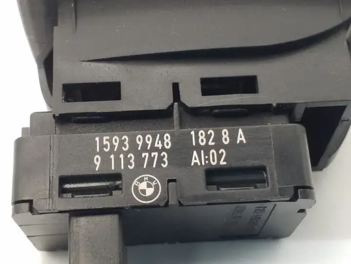 BMW 5 E60 E61 (2004 - 2010) 15939948 Кнопка стеклоподъемников — фото 2
