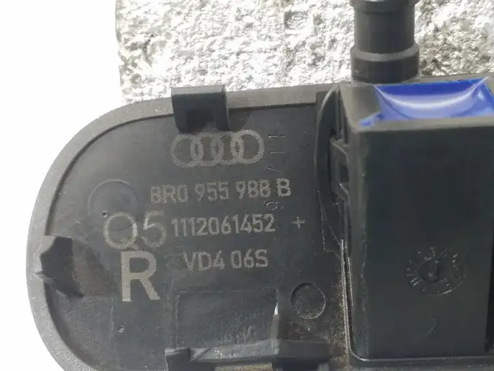 Audi Q5 SQ5 (2008 - 2012) 8R0955988B Форсунка омывателя лобового стекла — фото 3