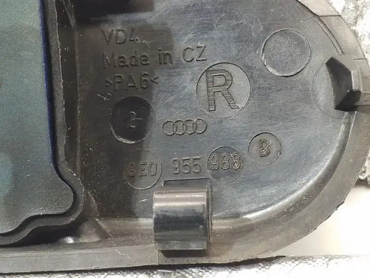 Audi A4 S4 B7 8E 8H (2004 - 2009) 8E0955988B Форсунка омывателя лобового стекла — фото 4