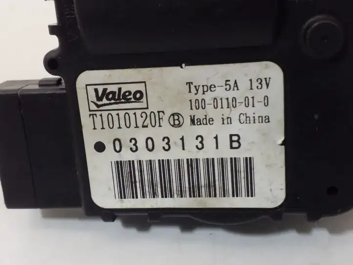 Ford Explorer (2010 - 2015) T1010120 Двигатель задвижки потока воздуха — фото 3