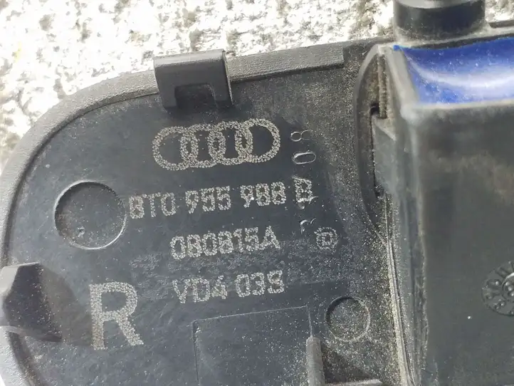 Audi A4 S4 B8 8K (2011 - 2015) 8T0955988B Форсунка омывателя лобового стекла — фото 4