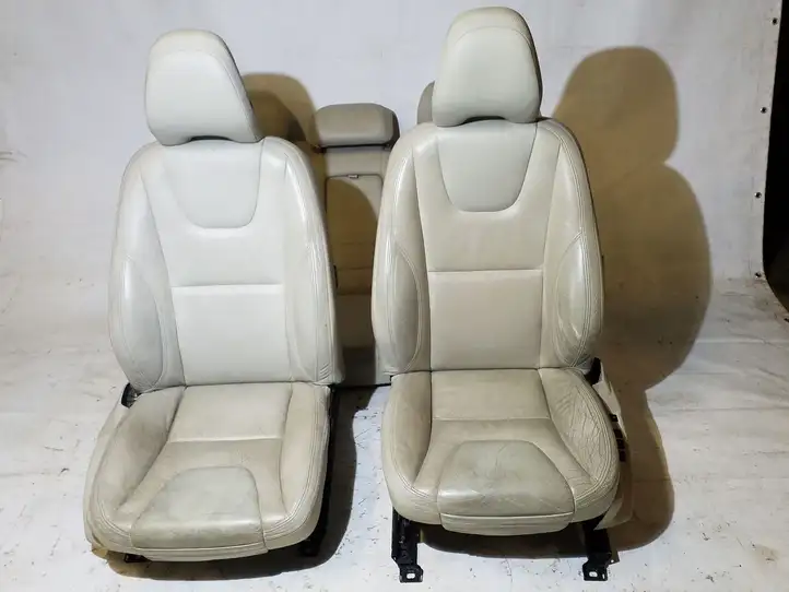 Volvo S60 (2010 - 2013) Комплект отделки дверей — фото 1