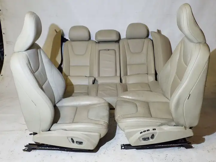 Volvo S60 (2010 - 2013) Комплект отделки дверей — фото 7