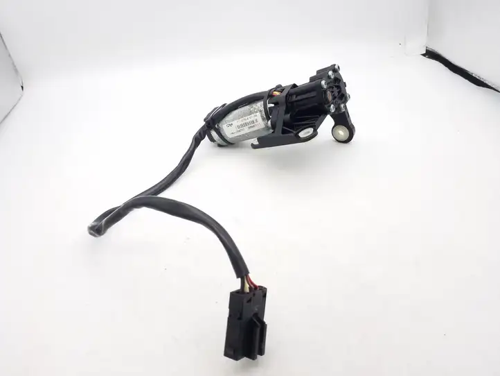 BMW 5 F10 F11 (2009 - 2016) 6788155 Электродвигатель регулировки рулевой колонки — фото 2