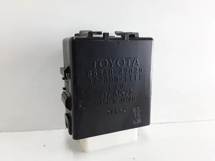 Toyota Prius (XW30) (2009 - 2015) 4230001111 Реле стеклоочистителей — фото 1