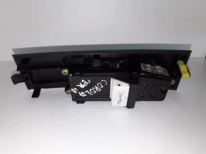 Toyota Corolla Verso E121 (2004 - 2007) 37075C130B05 Кнопка стеклоподъемников — фото 4