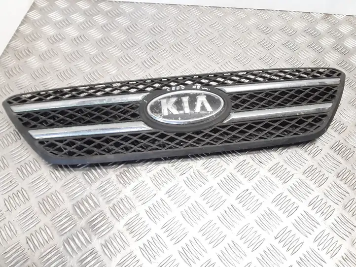 Kia Ceed (2006 - 2010) 863501H000 Верхняя решетка радиатора — фото 1