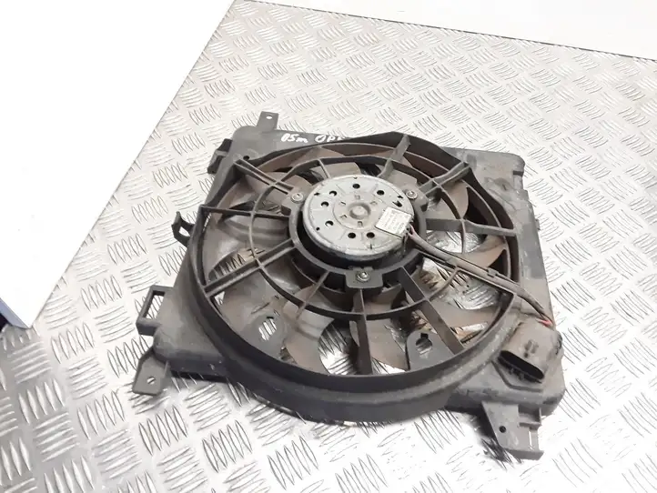 Opel Astra H (2004 - 2009) 3135103660 Дифузор радиатора — фото 1