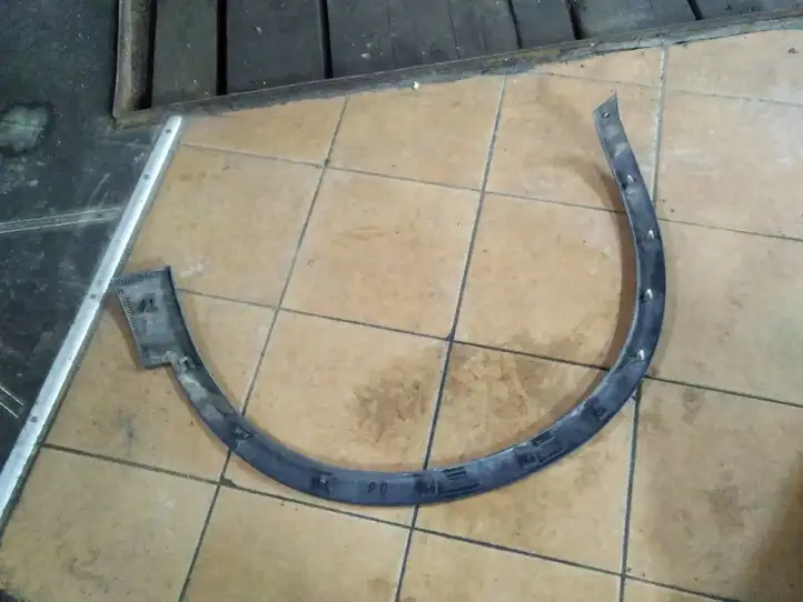 Nissan Qashqai (2010 - 2013) 63810BR01A Накладка колесной арки — фото 3