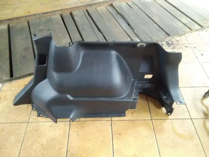 Nissan Qashqai (2010 - 2013) 84950EY10A Боковая обшивка багажника — фото 1